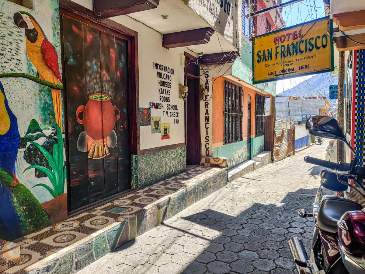 Hotel San Francisco San Pedro La Laguna Bagian luar foto